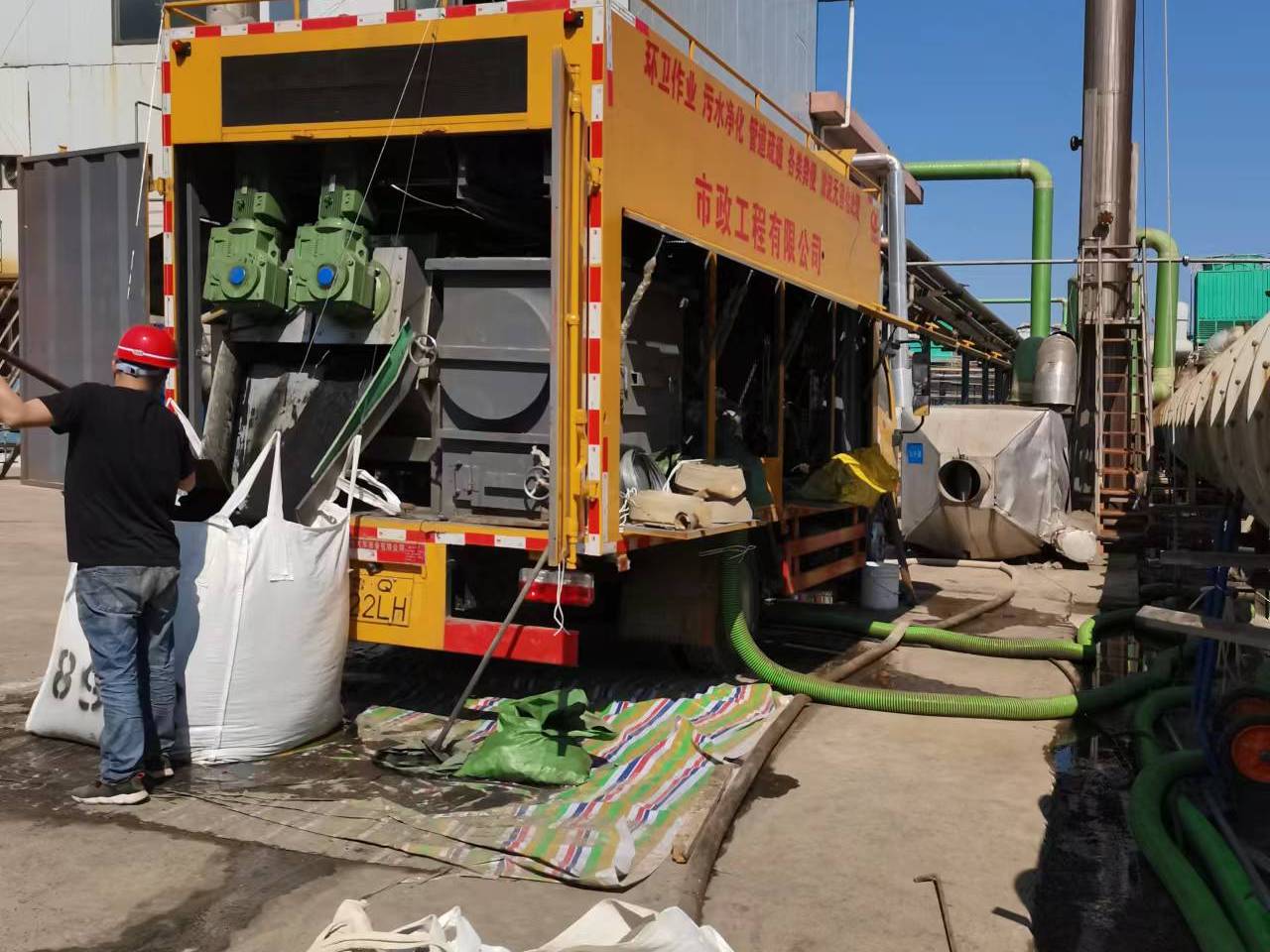 武平淤泥压干处理